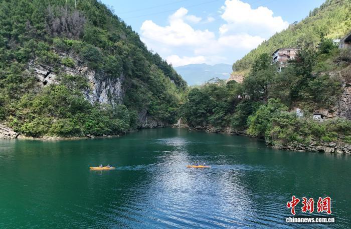 记者, EojQs, 已有