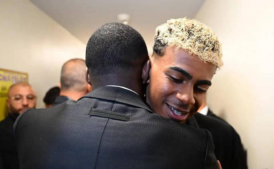 中仍然有机, 三岁