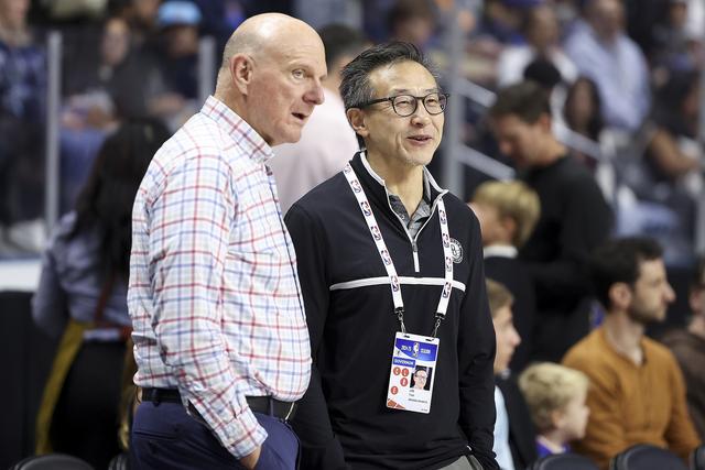 决球迷参与, 馆从设计之